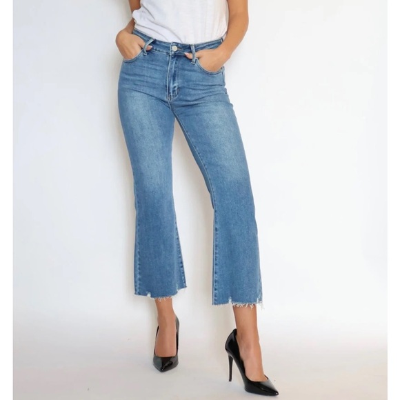 🟠NWT JUST BLACK (JBD) High Rise Cropped Flare Jeans w/Distressed Hem in Black - Picture 10 of 13